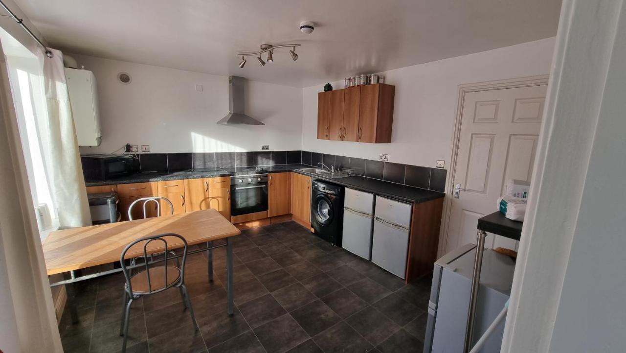 En Suite Room With Kitchen Facilities นอตติงแฮม ภายนอก รูปภาพ