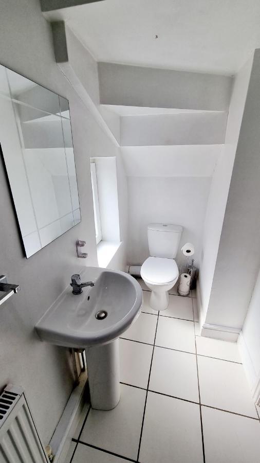 En Suite Room With Kitchen Facilities นอตติงแฮม ภายนอก รูปภาพ